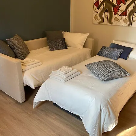 Апартаменты Di Design Con Giardino *