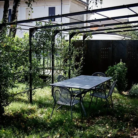 Di Design Con Giardino